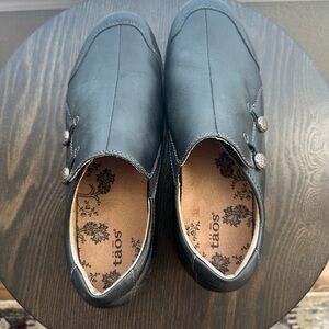 Taos Womens Black Leather Shoes